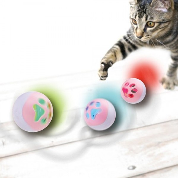 Marukan Cat Toy 3 colours LED Lights Self Rolling  Ball